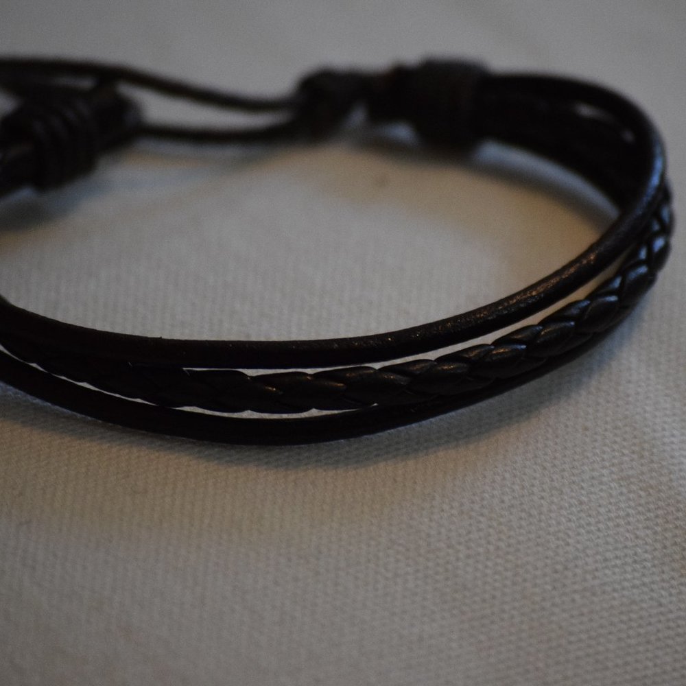 Genuine Leather Braided Pull Closure Bracelet, Unbranded